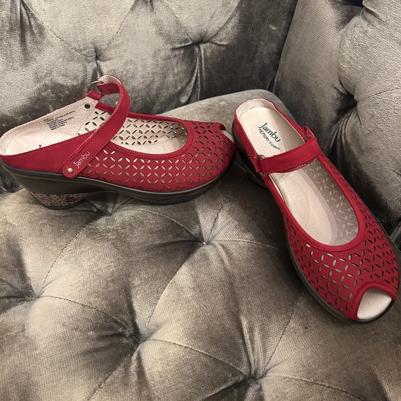 Jambu journey encore mules size 9 wide - Picture 2 of 5